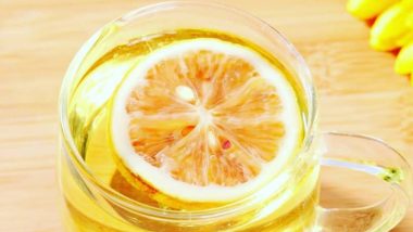 Benefits of Lemon: स्वास्थ के लिए बहुत फायदेमंद है नींबू, जानें इसके चमत्कारिक लाभ