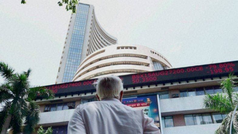 शेयर बाजार में आई तेजी, सेंसेक्स 325 और निफ्टी 29.65 अंकों की बढ़त के साथ ऊपर शेयर बाजार में आई तेजी, सेंसेक्स 325 और निफ्टी 29.65 अंकों की बढ़त के साथ ऊपर