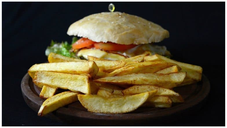 वाशिंगटन: रोमिंग रोस्टर रेस्टोरेंट अमेरिकी महिला को खिलाएगा जीवन भर मुफ्त खाना वाशिंगटन: रोमिंग रोस्टर रेस्टोरेंट अमेरिकी महिला को खिलाएगा जीवन भर मुफ्त खाना