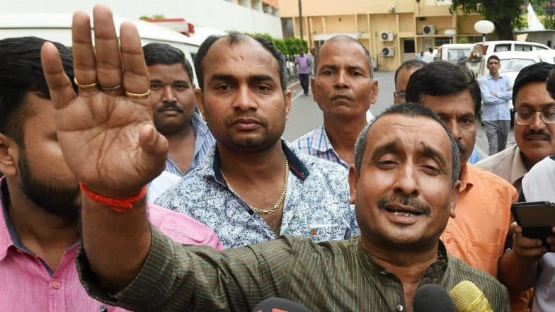 उन्नाव रेप पीड़िता का आरोप- विधायक कुलदीप सिंह सेंगर ने ही एक्सीडेंट के जरिए रची थी मुझे मारने की साजिश उन्नाव रेप पीड़िता का आरोप- विधायक कुलदीप सिंह सेंगर ने ही एक्सीडेंट के जरिए रची थी मुझे मारने की साजिश