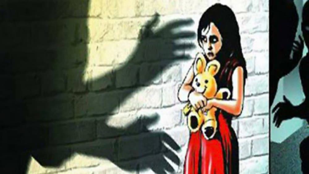 जम्मू कश्मीर: 9 साल की बच्ची के साथ गैंगरेप, आंखे निकालकर प्राइवेट पार्ट में डाल दिया था तेजाब