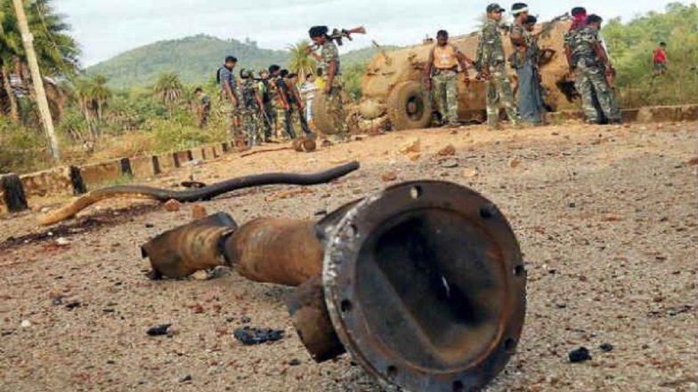 छत्तीसगढ़: 47 लाख के इनामी नक्सली पहाड़ सिंह ने किया समर्पण