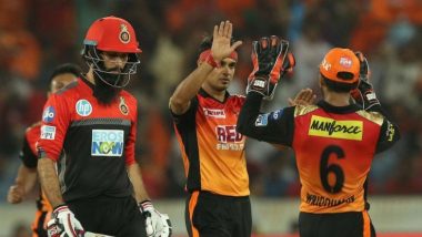 IPL 2018: विराट की टीम रोमांचक मैच में हारी, हैदराबाद प्लेऑफ में पहुंचने वाली पहली टीम बनी