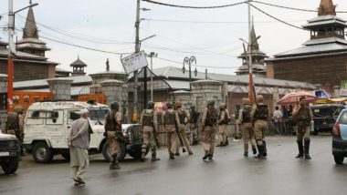 जम्मू-कश्मीर: घाटी में माहौल तनावपूर्ण, लद्दाख में जन-जीवन सामान्य, खुले सभी स्कूल-कॉलेज