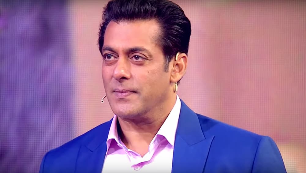 Father's Day 2018 : पिता का यह मैसेज सुनकर भावुक हुए सलमान, देखें VIDEO Father's Day 2018 : पिता का यह मैसेज सुनकर भावुक हुए सलमान, देखें VIDEO