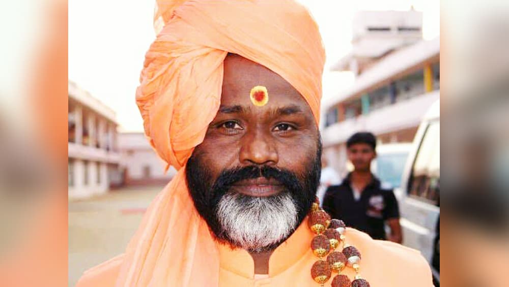 दाती महाराज के खिलाफ रेप का मामला दर्ज, शनि धाम मंदिर के हैं संस्थापक