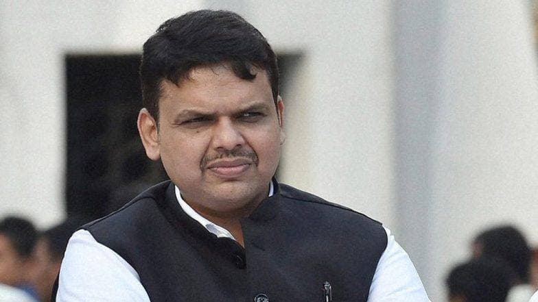 देवेंद्र फडणवीस को कोर्ट का समन, चुनावी हलफनामे में क्रिमिनल केस छिपाने का आरोप देवेंद्र फडणवीस को कोर्ट का समन, चुनावी हलफनामे में क्रिमिनल केस छिपाने का आरोप