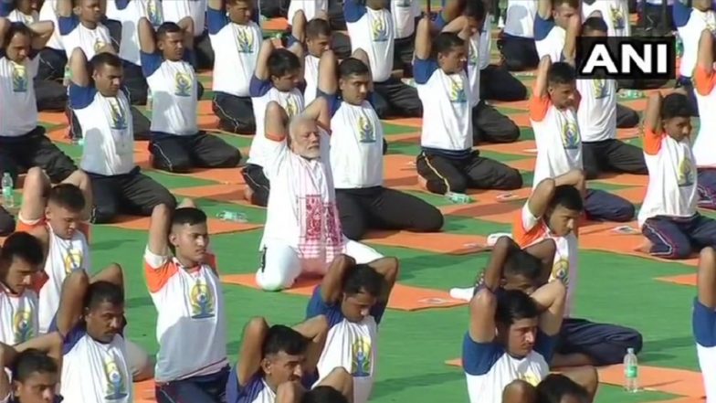 योग ने विश्व को 'इलनेस' से 'वेलनेस' का रास्ता दिखाया: पीएम मोदी
