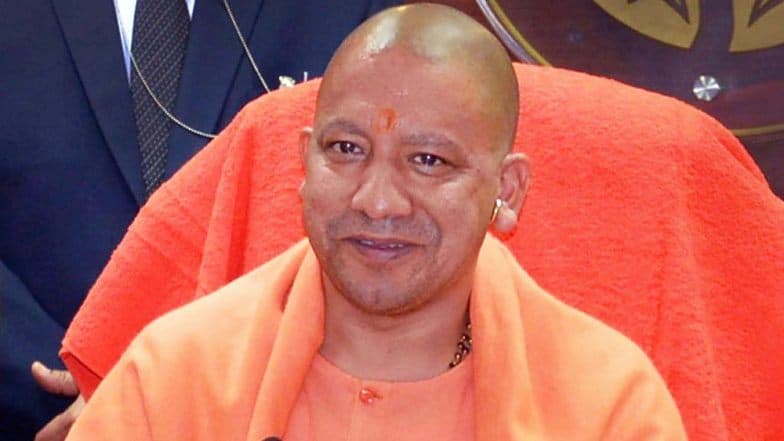 उत्तर प्रदेश: सीएम योगी आदित्यनाथ के कार्यक्रम स्थल पर फटा गैस सिलेंडर, 2 घायल