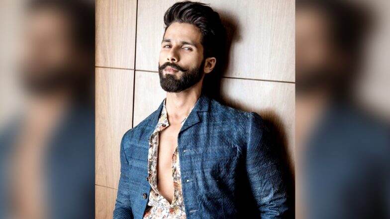 शाहिद कपूर ने ठुकराई 'डियर कॉमरेड' की हिंदी रीमेक, करण जौहर कर रहे हैं प्रोड्यूस शाहिद कपूर ने ठुकराई 'डियर कॉमरेड' की हिंदी रीमेक, करण जौहर कर रहे हैं प्रोड्यूस