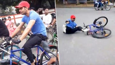 VIDEO: विरोध प्रदर्शन के दौरान साइकिल चलाते समय गिरे तेजप्रताप यादव