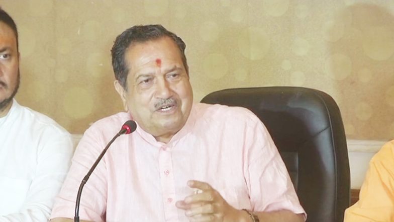 RSS नेता इंद्रेश कुमार ने कहा- बीफ खाना बंद हो तो रुक जाएगी हिंसा