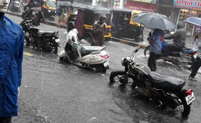 मुंबई में झमाझम बार‍िश: अगले 24 घंटे के लिए भारी बारिश का अलर्ट जारी