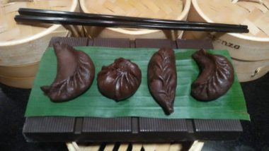 International Chocolate Day: अपने पार्टनर का दिल जीतने के लिए बनाए Chocolate Dim Sum