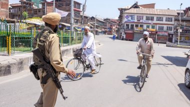 कश्मीर के लोगों के लिए राहत भरी खबर, 90 फीसदी इलाकों में पाबंदी दिन में हटाई गईं