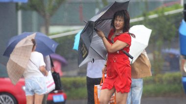 चीन: शंघाई में तूफान 'जोंगदारी' ने दी दस्तक
