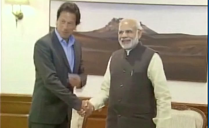 भारत से दोस्ती बढ़ाने पर बोले Pak पीएम इमरान खान, कहा- 2019 चुनाव के बाद फिर से दोस्ती का बढ़ाऊंगा हाथ