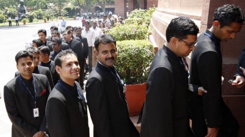 UPSC की परीक्षा दिए बगैर अफसर बनने की लगी होड़, 10 पदों के लिए मिले हजारों आवेदन
