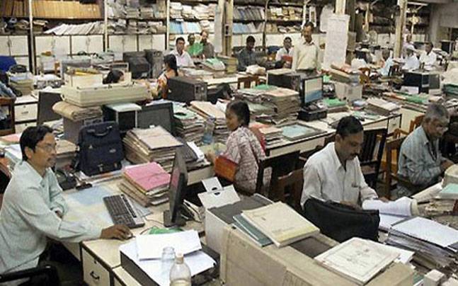 महाराष्ट्र सरकार के 17 लाख कर्मचारी आज से तीन दिन की हड़ताल पर, जानिए क्या है मांग