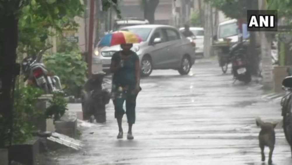 हिमाचल प्रदेश, पंजाब समेत कई राज्यों में बारिश का कहर, अब तक 25 लोगों की मौत