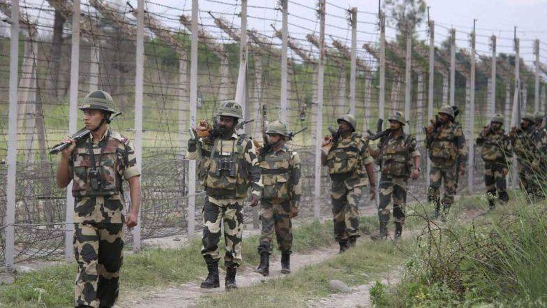 J&K: पाकिस्तानी सेना ने किया सीजफायर का उल्लंघन, अंतरराष्ट्रीय बॉर्डर से BSF का एक जवान गायब