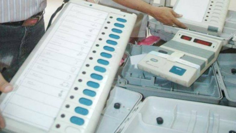मध्यप्रदेश विधानसभा चुनाव 2018: कई जगहों पर EVM खराब, विरोध में सड़क पर उतरी कांग्रेस