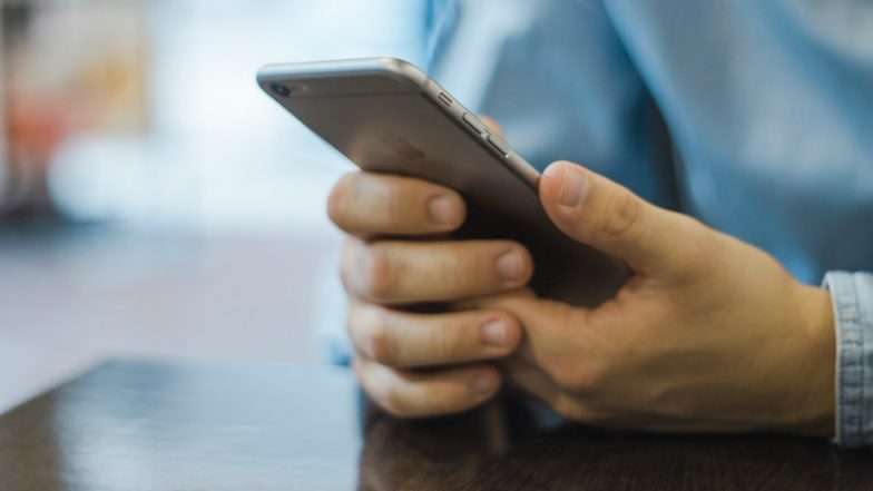 1 अक्टूबर से लागू होंगे TRAI के नए नियम, कॉल ड्रॉप हुई तो मोबाइल ऑपरेटर कपंनियों पर लगेगा जुर्माना 1 अक्टूबर से लागू होंगे TRAI के नए नियम, कॉल ड्रॉप हुई तो मोबाइल ऑपरेटर कपंनियों पर लगेगा जुर्माना