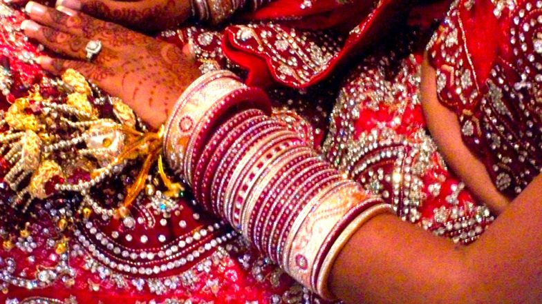 Uttar Pradesh: इटावा में शादी के सात फेरे लेते समय दुल्हन की मौत, साली से हुई शादी