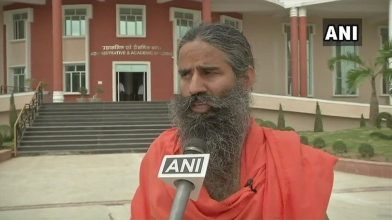 कश्मीर से आर्टिकल 370 हटना चाहिए: बाबा रामदेव