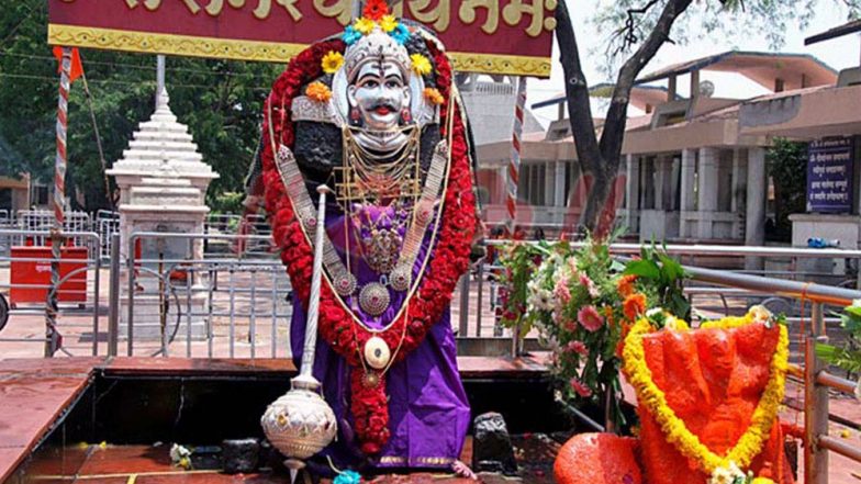 Shani Jayanti 2019: देश का इकलौता गांव जहां दरवाजे नहीं होते, क्योंकि यहां की सुरक्षा स्वयं करते हैं शनिदेव