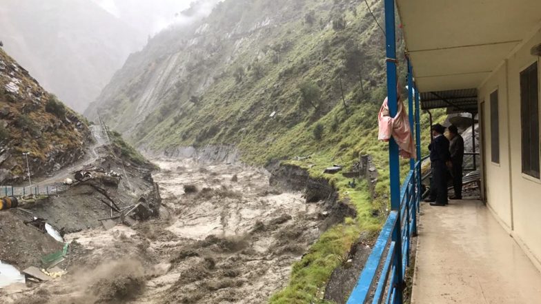 हिमाचल प्रदेश समेत पूरे उत्तर भारत में बारिश ने बरपाया कहर, 35 IIT छात्र लापता, पंजाब में हाई अलर्ट