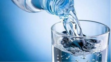 सावधान! कम पानी पीने की आदत है सेहत के लिए घातक, हो सकती है यह गंभीर बीमारी