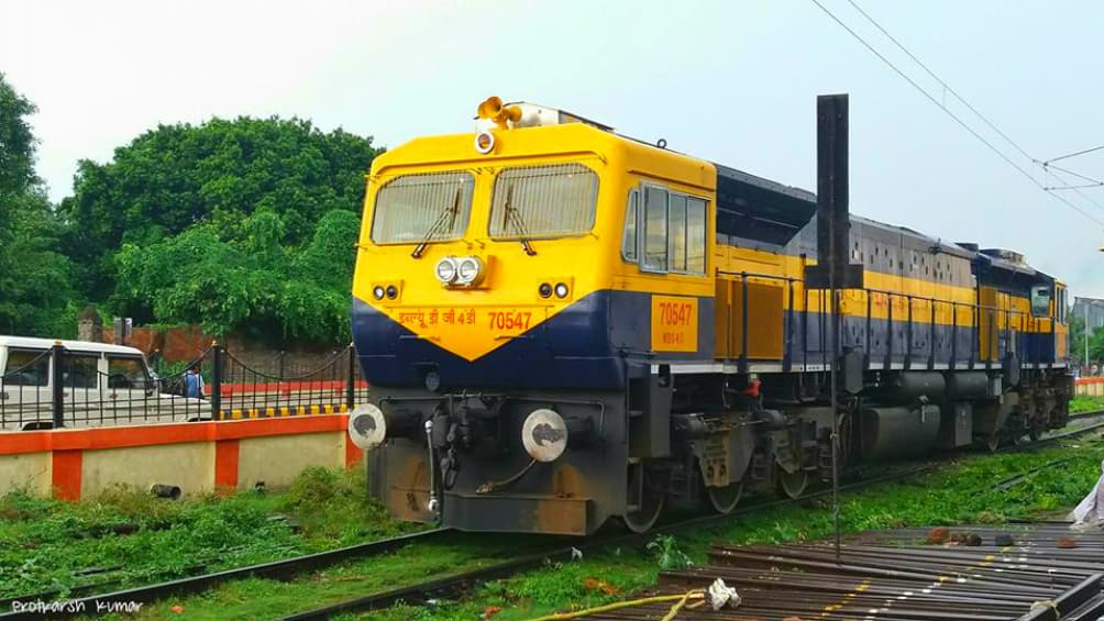 RRB Railway Jobs: भारतीय रेलवें में नौकरी पाने का सुनहरा मौका, दसवीं पास से लेकर ग्रेजुएट तक के लिए निकली वैकेंसी RRB Railway Jobs: भारतीय रेलवें में नौकरी पाने का सुनहरा मौका, दसवीं पास से लेकर ग्रेजुएट तक के लिए निकली वैकेंसी
