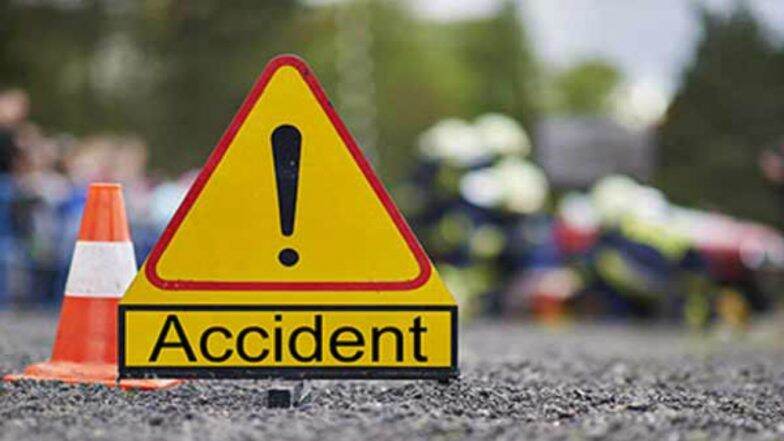 उत्तर प्रदेश: बस और सवारी गाड़ी की भीषण टक्कर, 7 मरे, 35 घायल