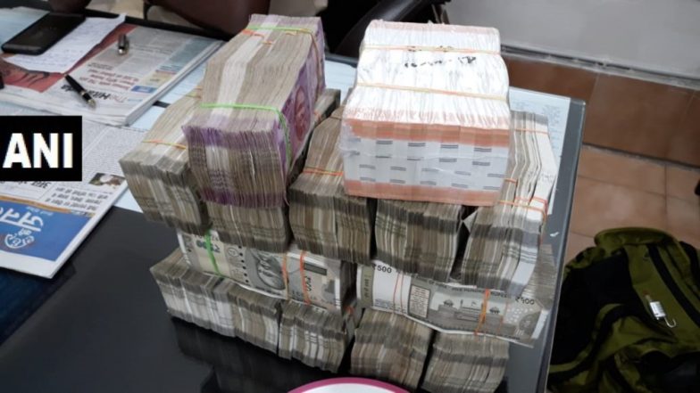 छत्तीसगढ़: राज्य में आचार सहिंता लगने के बाद अब तक की सबसे बड़ी कार्रवाई, चेकिंग के दौरान पुलिस को मिली कैश से भरी गाड़ी
