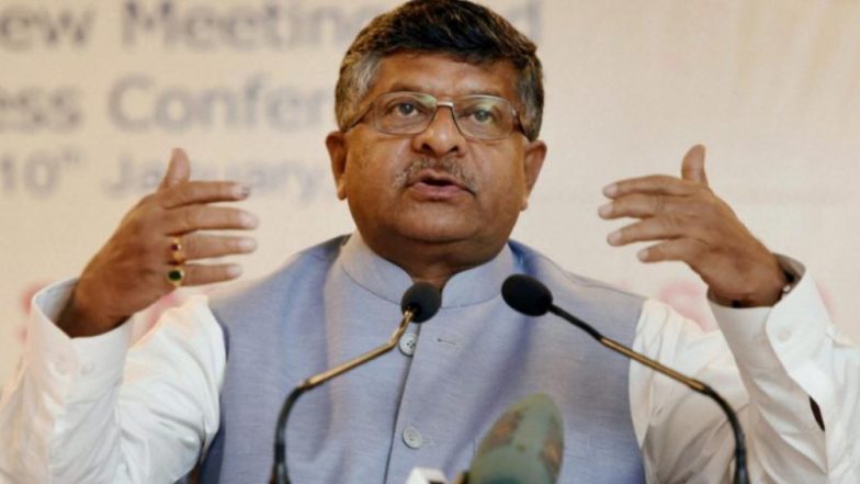 ममता vs सीबीआई विवाद पर बोले रविशंकर प्रसाद, कहा- आखिर ऐसा क्या है कि कमिश्नर को बचाने के लिए सीएम खुद धरने पर बैठ गईं