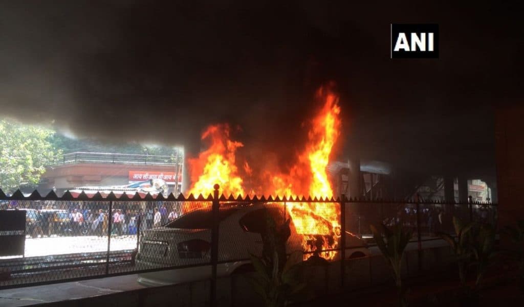 इंश्योरेंस क्लेम के लिए अनजान शख्स को उतारा मौत के घाट, पुलिस ने सुलझाई गुत्थी