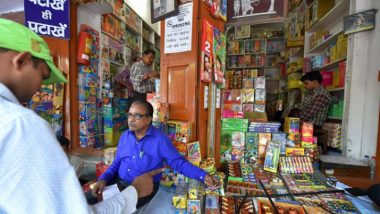 पटाखा व्यापारियों का दिवाली का उत्साह ठंडा पड़ा, रोक से भारी नुकसान