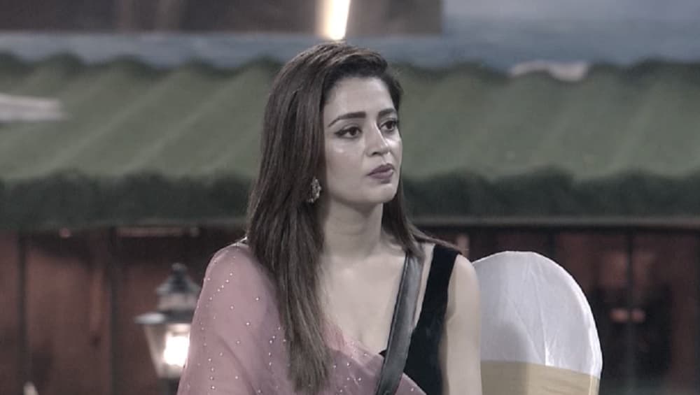 Bigg Boss 12: नेहा पेंडसे हुईं घर से बेघर, श्रीसंत को लेकर जताई नाराजगी, दी ये सलाह Bigg Boss 12: नेहा पेंडसे हुईं घर से बेघर, श्रीसंत को लेकर जताई नाराजगी, दी ये सलाह