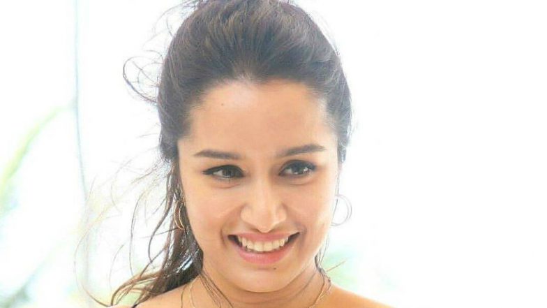 श्रद्धा कपूर ने गुड़ी पड़वा पर दादा-दादी संग बिताए पल किए ताजा