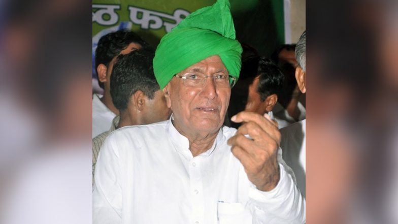 अपने दोनों पोतों के बाद ओम प्रकाश चौटाला ने बड़े बेटे अजय को भी दिखाया पार्टी से बाहर का रास्ता