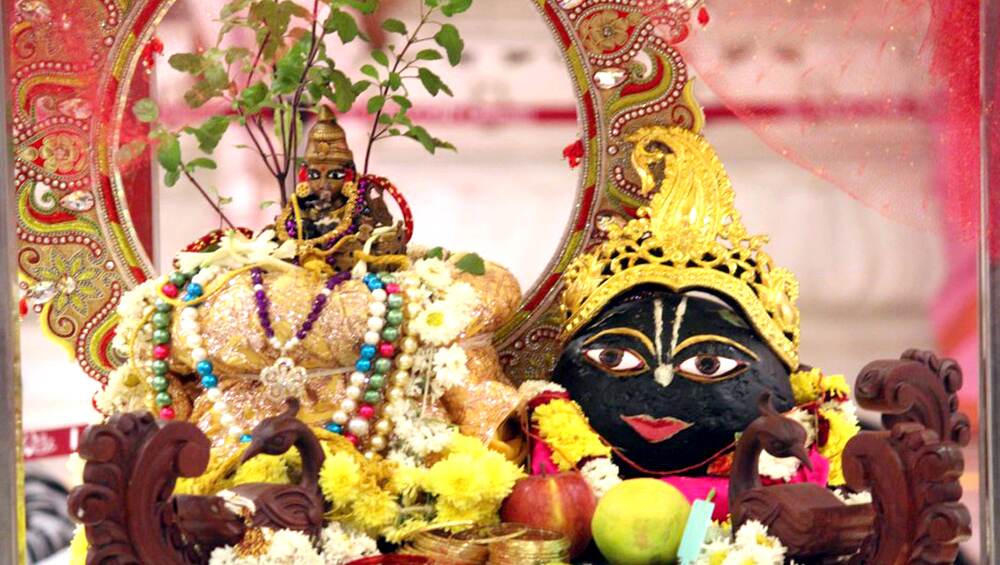 Tulsi Vivah 2018: जानें तुलसी विवाह का शुभ मुहूर्त और शादी की विधि, होगी हर मनोकामना पूर्ण Tulsi Vivah 2018: जानें तुलसी विवाह का शुभ मुहूर्त और शादी की विधि, होगी हर मनोकामना पूर्ण