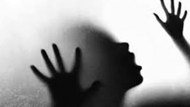 पाकिस्तान में 3 नाबालिग लड़कों की दुष्कर्म के बाद हत्या की गई, 1 अभी भी लापता पाकिस्तान में 3 नाबालिग लड़कों की दुष्कर्म के बाद हत्या की गई, 1 अभी भी लापता