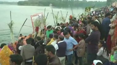 Chhath Puja 2018: देश भर में व्रतियों ने उगते सूर्य दिया अर्घ्य, संपन्न हुआ छठ महापर्व