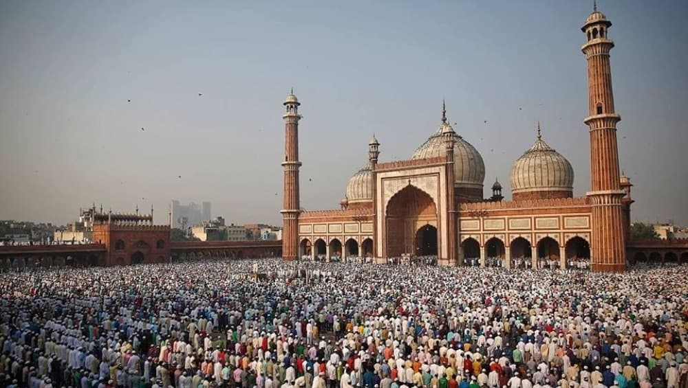 Eid-e-Milad un Nabi 2019: ईद-ए-मिलाद है कहीं खुशी तो कहीं गम का मिला-जुला पर्व Eid-e-Milad un Nabi 2019: ईद-ए-मिलाद है कहीं खुशी तो कहीं गम का मिला-जुला पर्व