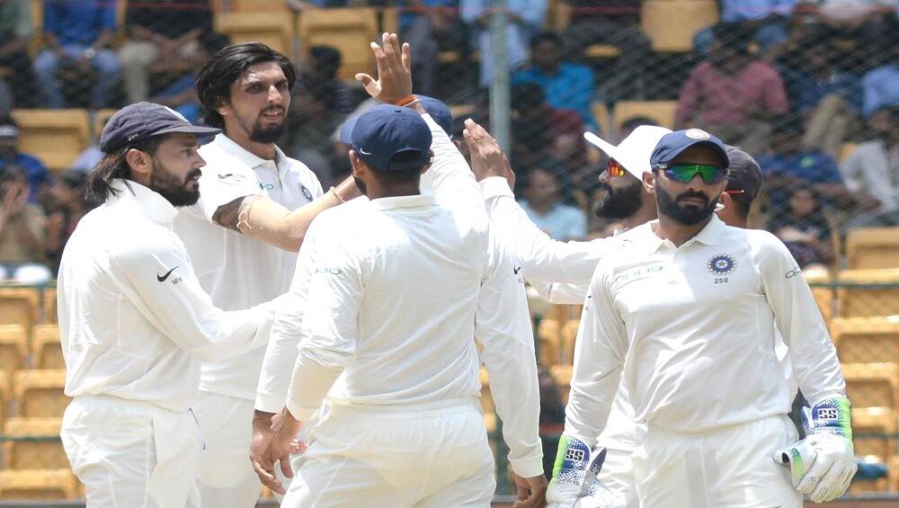 India vs Australia: पहले टेस्ट में भारतीय टीम को खली इस सलामी बल्लेबाज की कमी India vs Australia: पहले टेस्ट में भारतीय टीम को खली इस सलामी बल्लेबाज की कमी