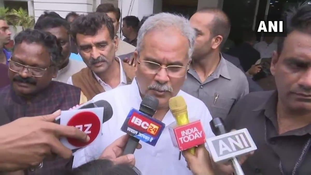 छत्तीसगढ़: सीएम भूपेश बघेल ने BJP-RSS पर कसा तंज, कहा- चौकीदार बनकर आए लोग तानाशाह बन रहे हैं छत्तीसगढ़: सीएम भूपेश बघेल ने BJP-RSS पर कसा तंज, कहा- चौकीदार बनकर आए लोग तानाशाह बन रहे हैं