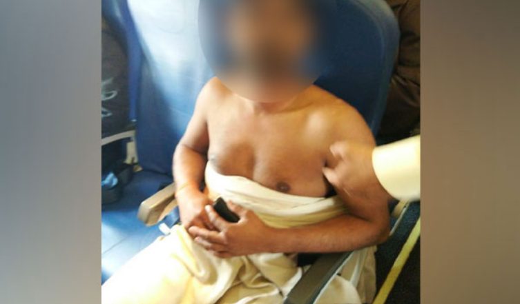 फ्लाइट में अचानक कपड़े उतारकर घूमने लगा यात्री, फिर जो हुआ उससे आप भी हो जाएंगे हैरान