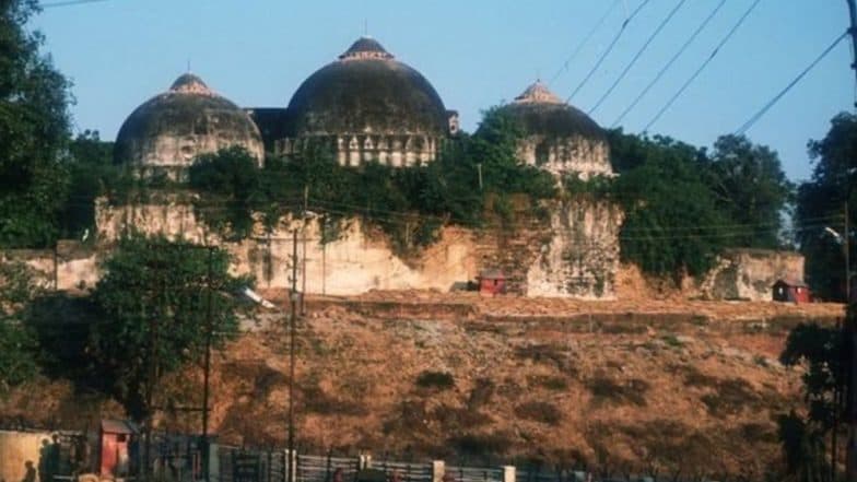 अयोध्या जमीन विवाद: ‘राम लला विराजमान’ के वकील ने कहा- मस्जिद बनाने के लिए मंदिर गिराया गया अयोध्या जमीन विवाद: ‘राम लला विराजमान’ के वकील ने कहा- मस्जिद बनाने के लिए मंदिर गिराया गया