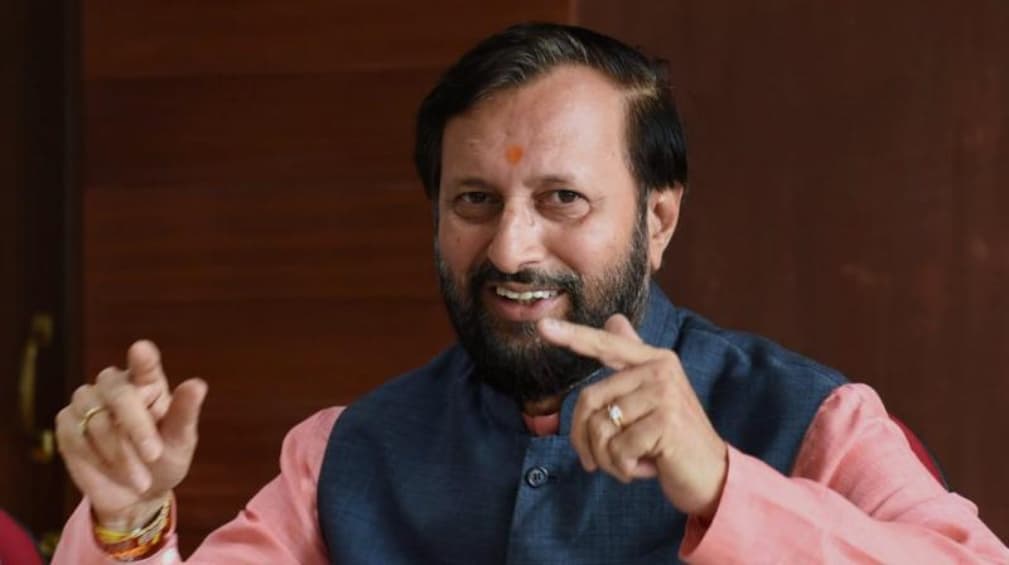 भारतीय वायु सेना ने देश की सुरक्षा के लिए 'आवश्यक कदम' उठाए : केंद्रीय मंत्री प्रकाश जावड़ेकर भारतीय वायु सेना ने देश की सुरक्षा के लिए 'आवश्यक कदम' उठाए : केंद्रीय मंत्री प्रकाश जावड़ेकर